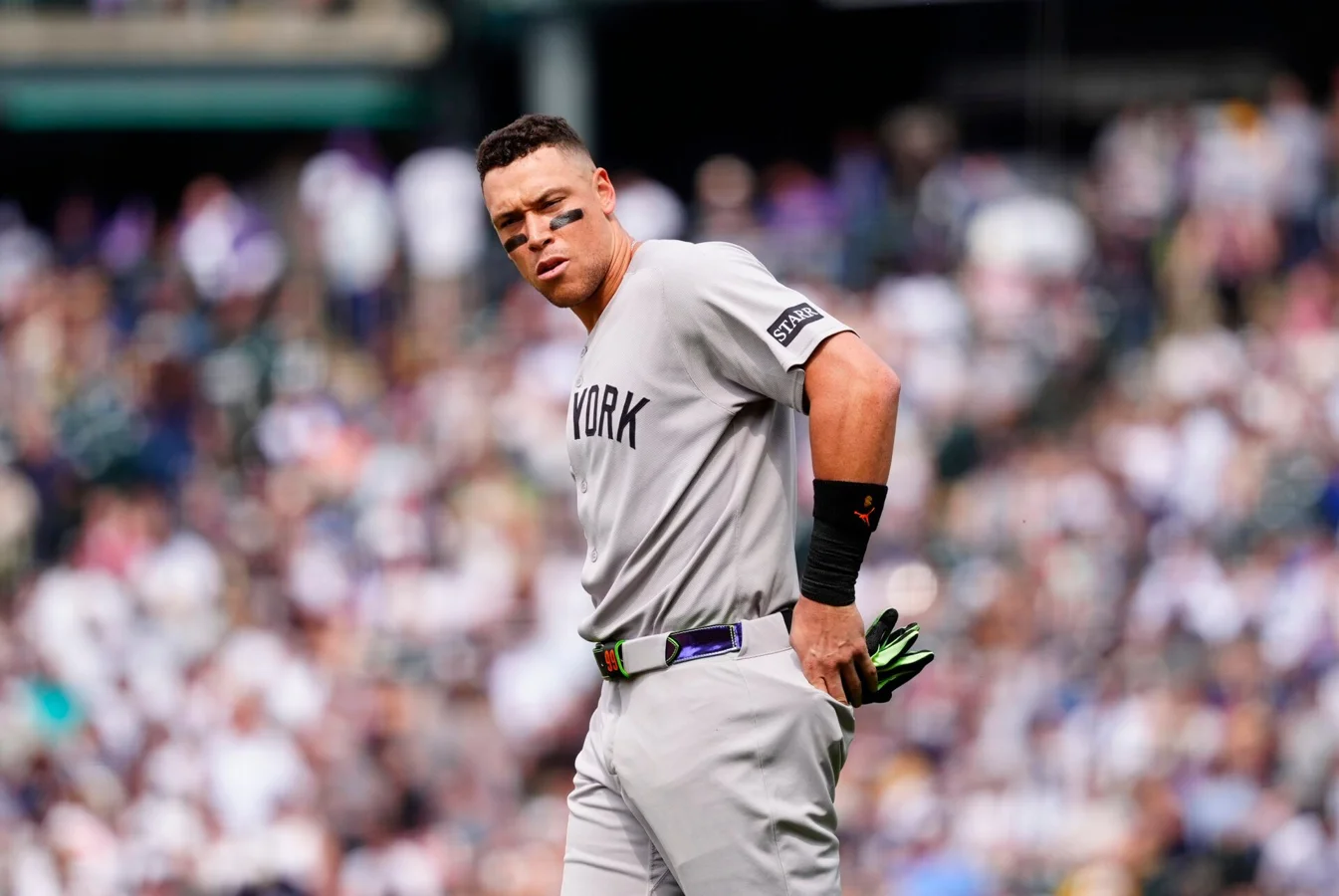 Aaron Judge chases Babe Ruth total bases record