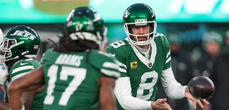 Aaron Rodgers Steelers quarterback decision uncertainty