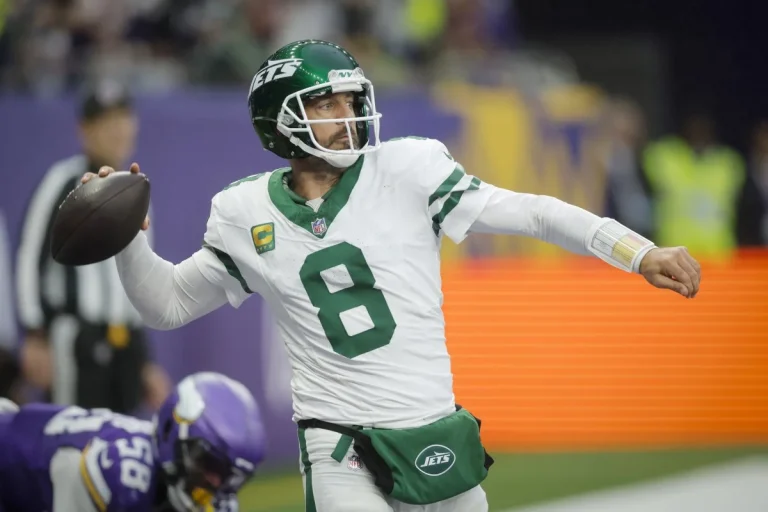 Aaron Rodgers possible Steelers contract rumors