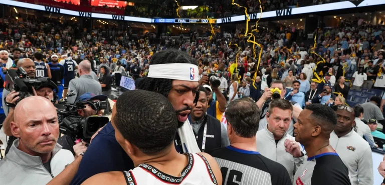 Anthony Davis leads Dallas Mavericks' NBA redemption quest