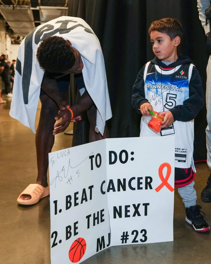 Anthony Edwards pregame moment with Alex Rodriguez's daughter