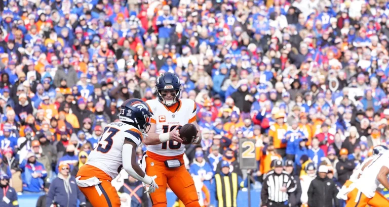 Bo Nix rising quarterback resilience and mobility