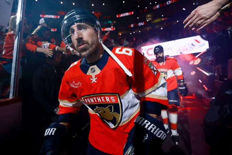 Brad Marchand Maple Leafs free agency $7 million