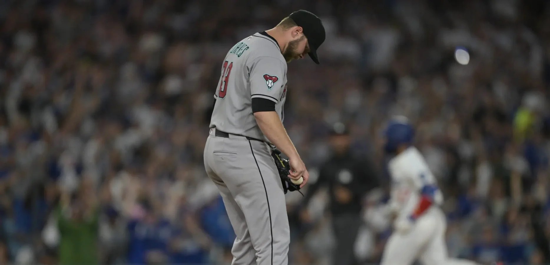 Corbin Burnes leads Diamondbacks to series victory