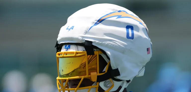 Daiyan Henley rising linebacker star Chargers defense