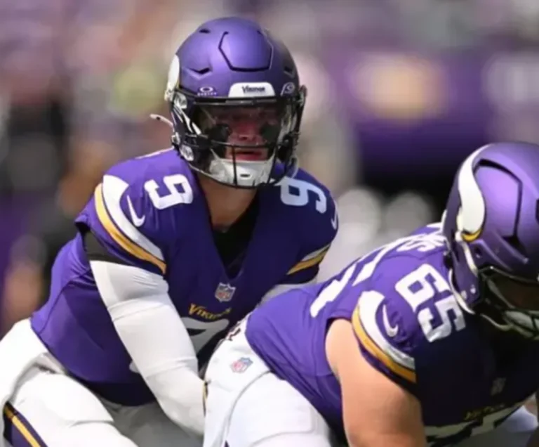 J.J. McCarthy Vikings OTAs touchdown pass pressure