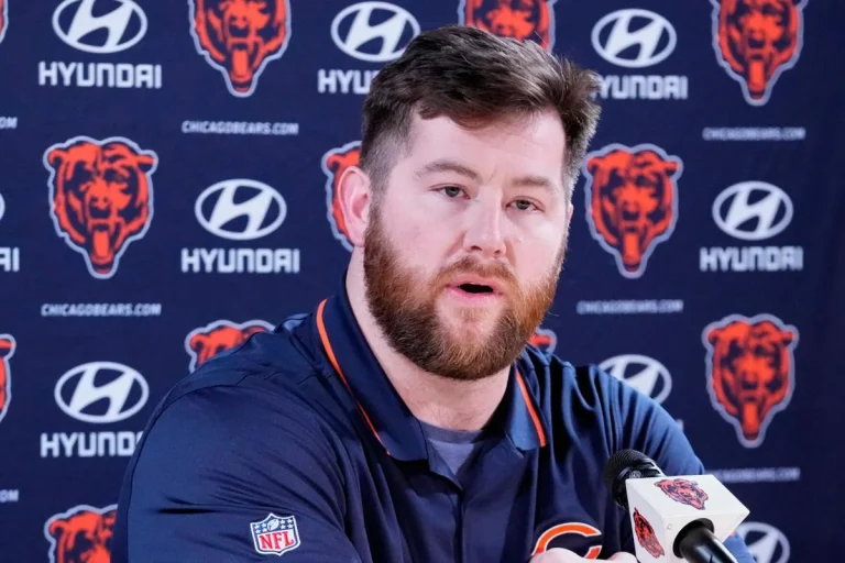 Joe Thuney two-year extension with Bears