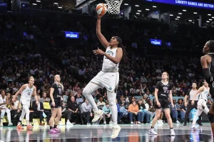 Jonquel Jones Injury Update: NY Liberty Star Questionable as Undefeated Streak Faces Golden State Valkyries