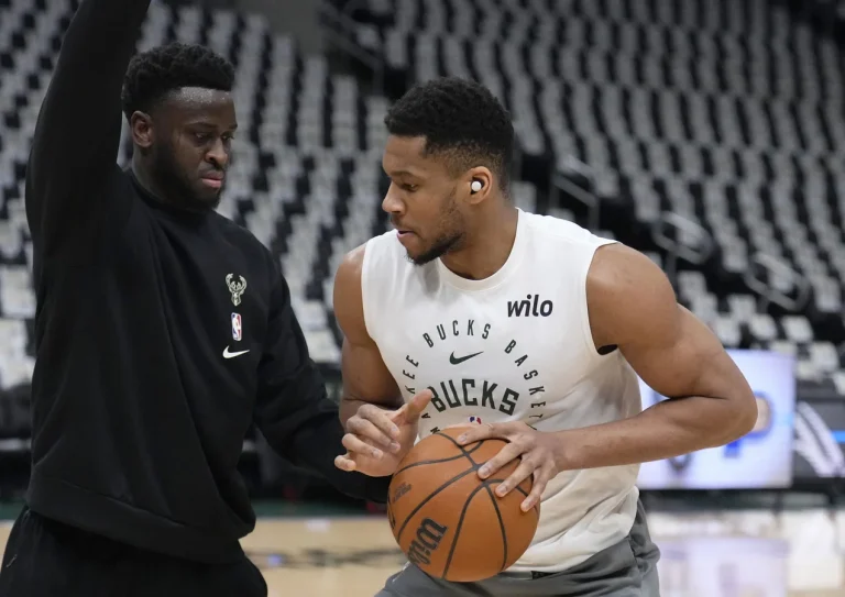 Josh Hart impact compared to Thanasis Antetokounmpo minutes