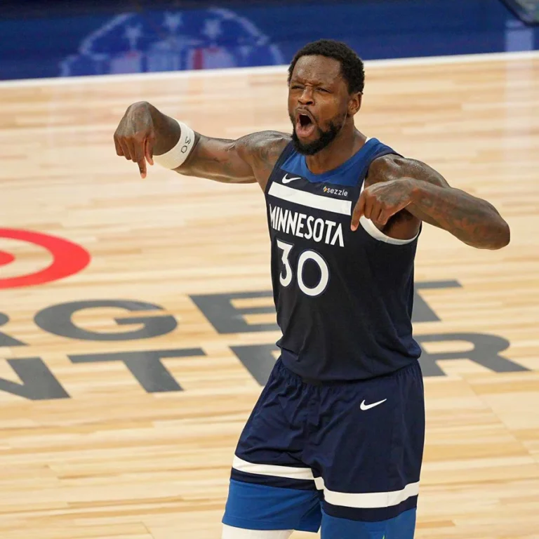 Julius Randle communication with ex-Knicks teammates