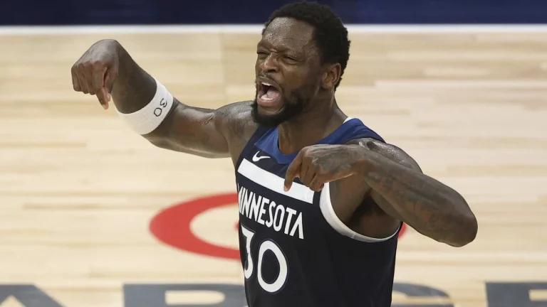 Julius Randle key player in Wolves playoff success