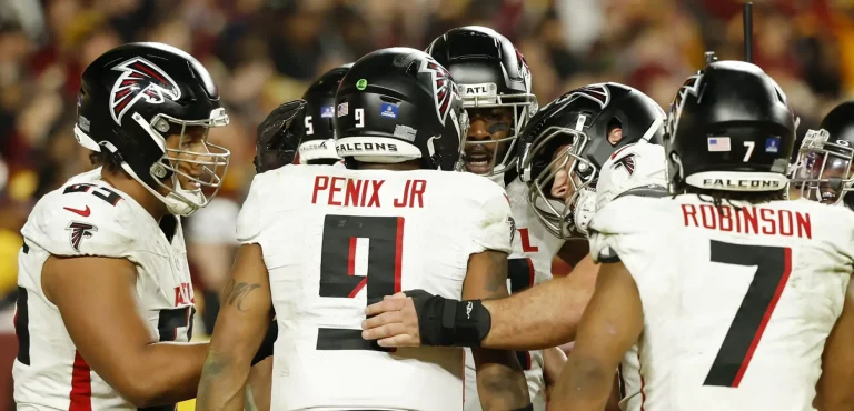 Kyle Pitts Falcons contract dispute and absence