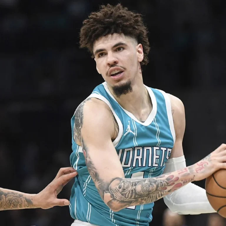 LaMelo Ball trade talks with Los Angeles Clippers