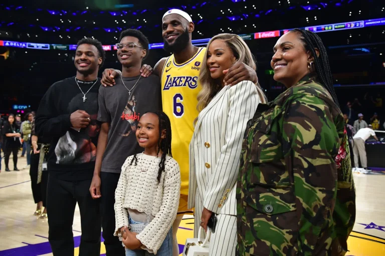 LeBron James Celebrates Savannah as the True MVP Behind Their Family’s Championship Success LeBron James Celebrates Savannah as the True MVP Behind Their Family’s Championship Success