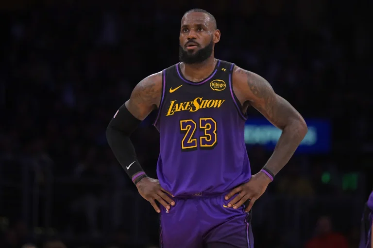 LeBron James responds to fan criticism NBA