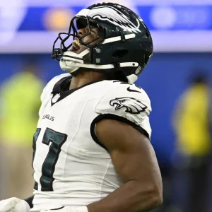 Nakobe Dean Defies Odds with Ballet Lessons in Innovative Knee Rehab After Eagles’ Playoff Injury