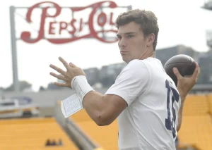 Odafe Oweh Sack Predictions for 2025: Can He Hit 12-14 Sacks and Boost His Contract Year?