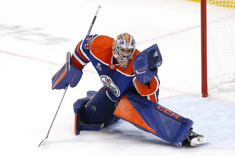 Stuart Skinner critical goalie for Oilers victory