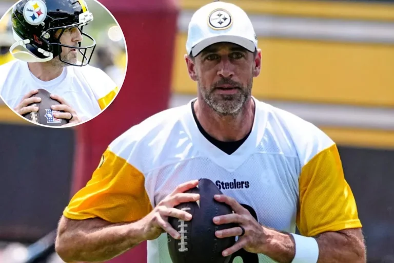 Aaron Rodgers Steelers wedding family doubts