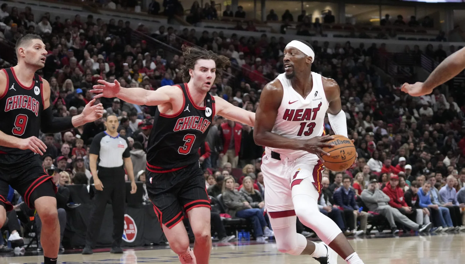 Alex Caruso traded for Josh Giddey NBA return