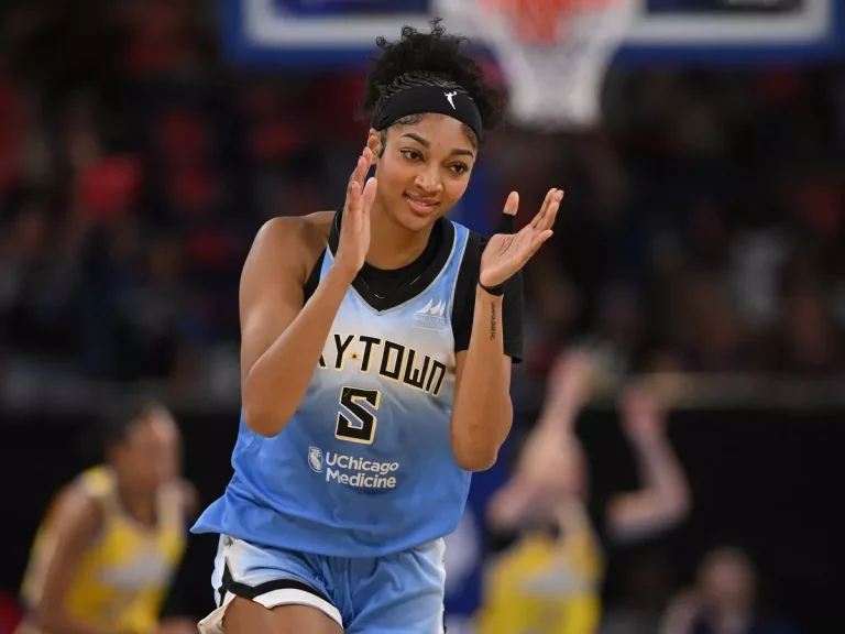 Angel Reese historic rebound streak