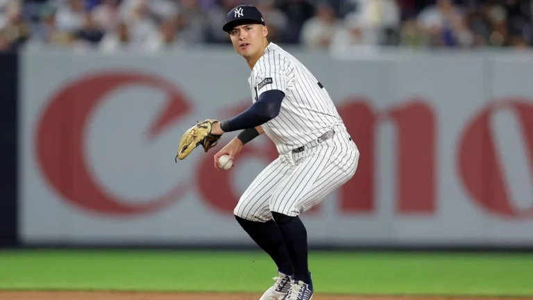 Anthony Volpe costly error extends Yankees losing streak