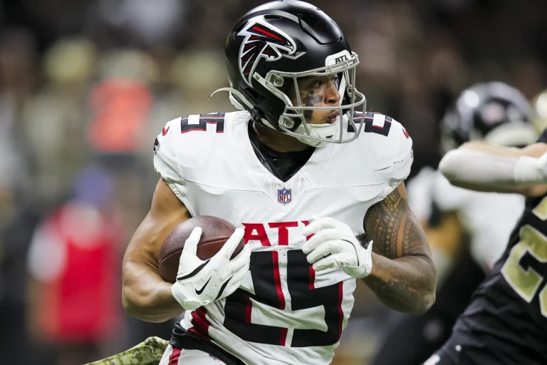 Bijan Robinson Falcons rushing record