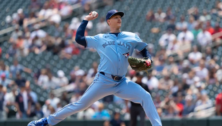 Bowden Francis pitching comeback for Blue Jays