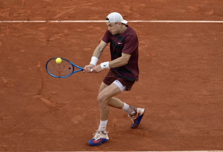 Brandon Nakashima Queen’s Club semifinal match