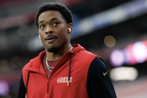 Bryce Huff’s Edge Speed Shines in 49ers Practice, Adams Feels “Right Place” with Rams, Seahawks Embrace Run-First Offense