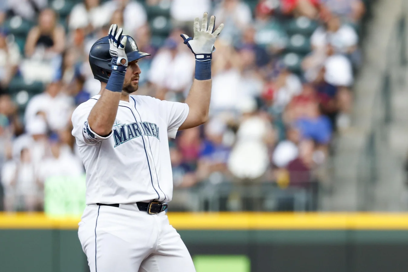 Cal Raleigh historic home run record 2025