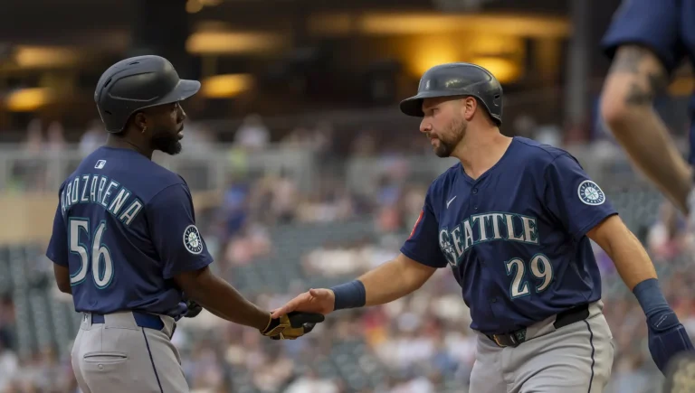 Cal Raleigh praises Mariners bullpen excellence