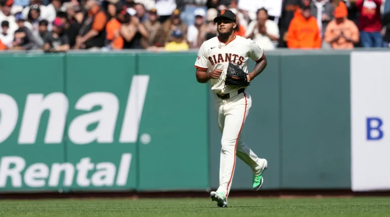 Camilo Doval San Francisco Giants closing pitcher