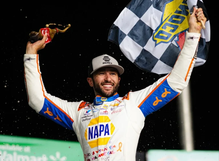 Chase Elliott Atlanta victory cheers