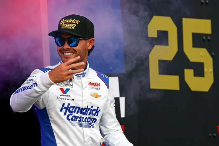 Chase Elliott NASCAR merchandise sales competition