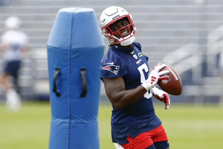 Christian Gonzalez record contract Patriots cornerback