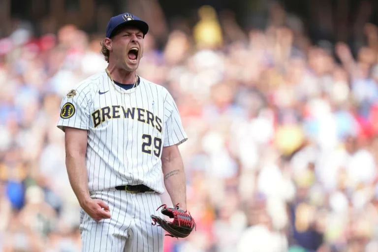 Christian Yelich Sunday MLB home run picks