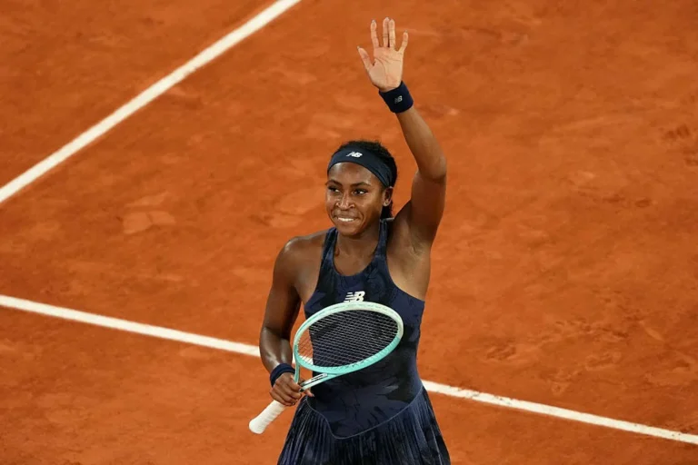 Coco Gauff consoles Taylor Townsend after French Open defeat