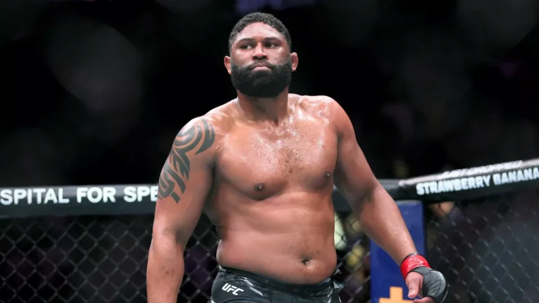 Curtis Blaydes UFC knee injury