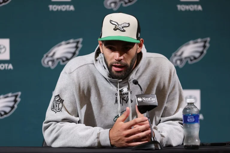 Dallas Goedert Eagles contract pay cut