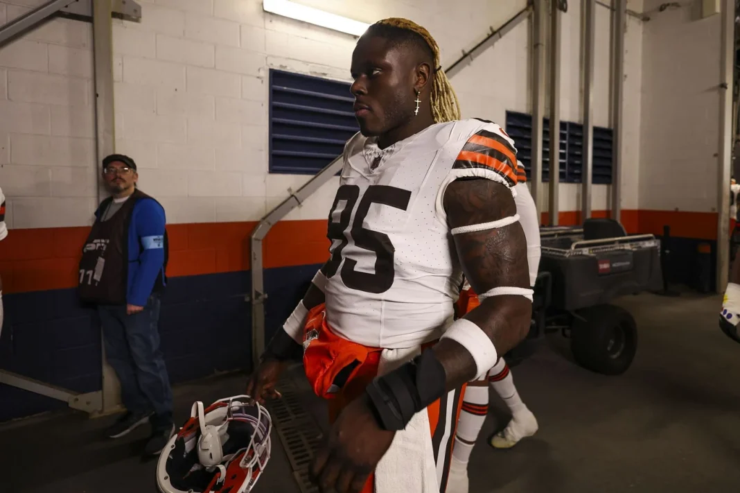 David Njoku potential Cleveland Browns cut 2025 David Njoku potential Cleveland Browns cut 2025