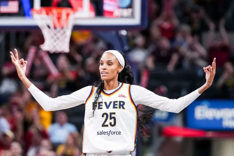 DeWanna Bonner waived by Fever