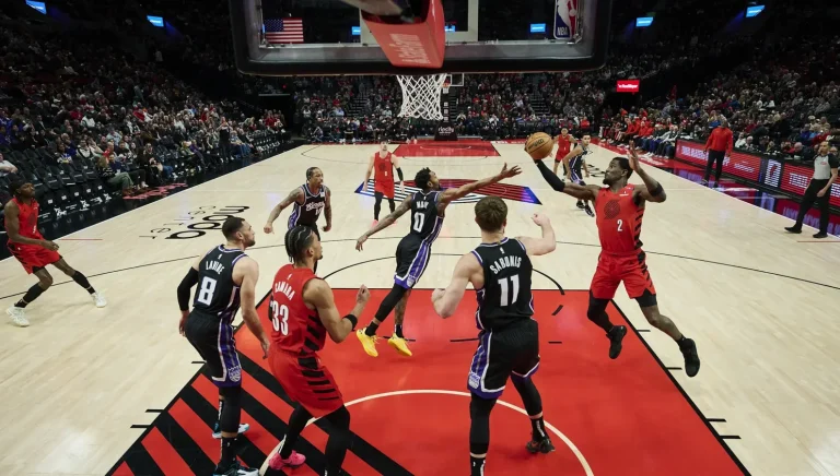 Deandre Ayton Portland exit