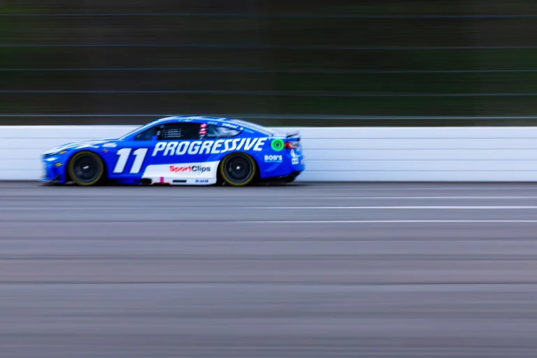 Denny Hamlin’s Triumphant Return: Secures Pocono Pole Victory After Break for Fatherhood