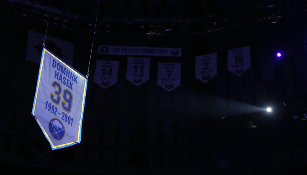 Dmitry Kulikov Russian flag controversy Dmitry Kulikov Russian flag controversy