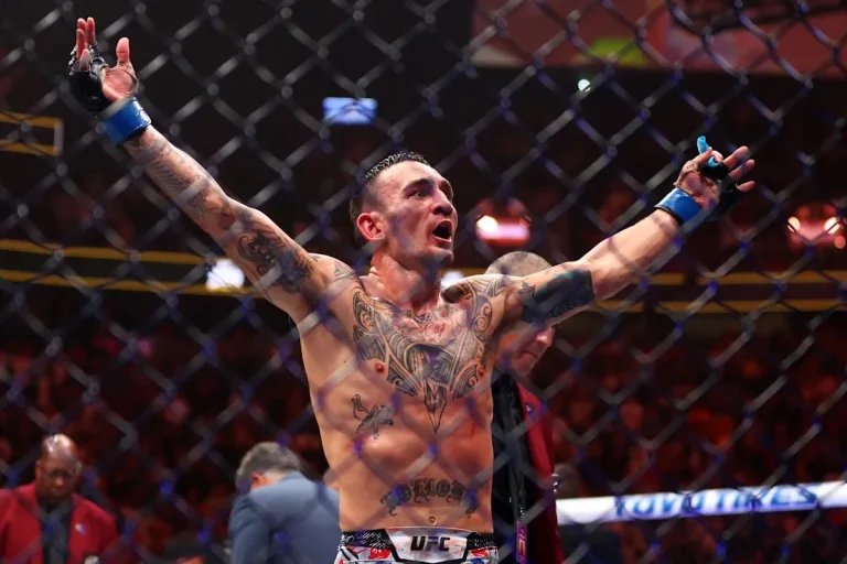 Dustin Poirier final UFC fight against Max Holloway