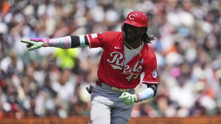 Elly De La Cruz Reds June surge performance