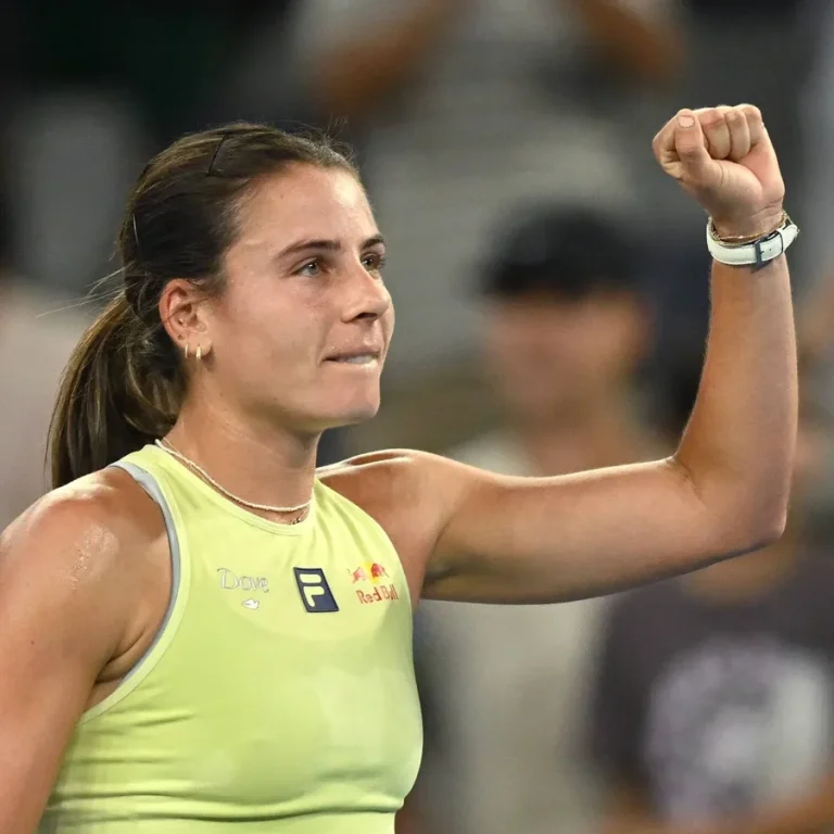 Emma Navarro Wimbledon 2025 Clash