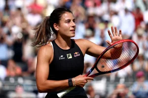 Emma Navarro Saves Match Point to Clinch Thrilling Comeback Win in London HSBC Championships