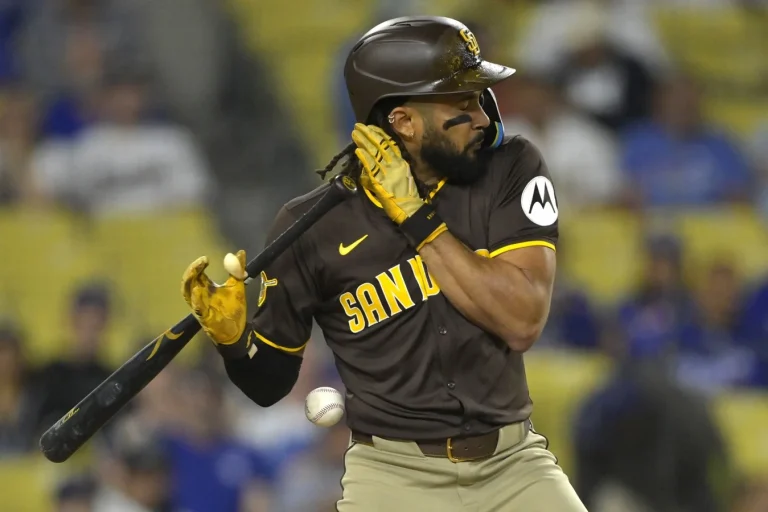 Fernando Tatis Jr. on Dodger Stadium rivalry